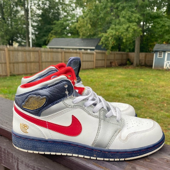 Air Jordan 1 Retro Olympic sz 6.5Y - Picture 1 of 4